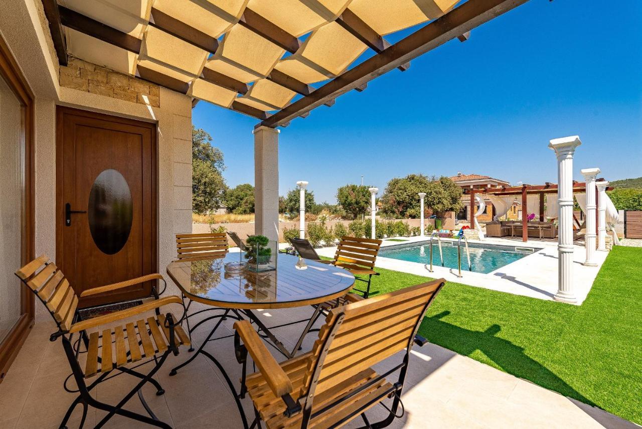 Villa Aldonna بيبينيا المظهر الخارجي الصورة