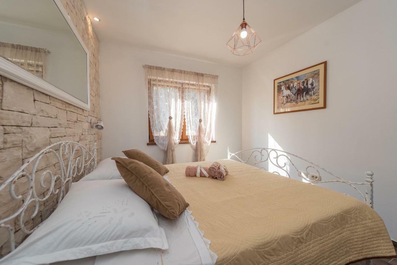 Villa Aldonna بيبينيا المظهر الخارجي الصورة