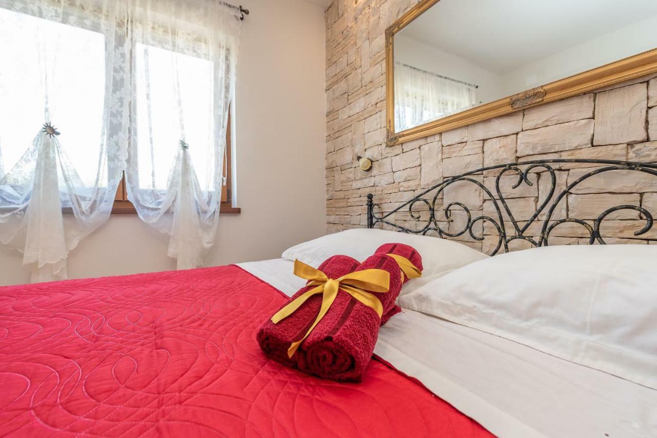 Villa Aldonna بيبينيا المظهر الخارجي الصورة