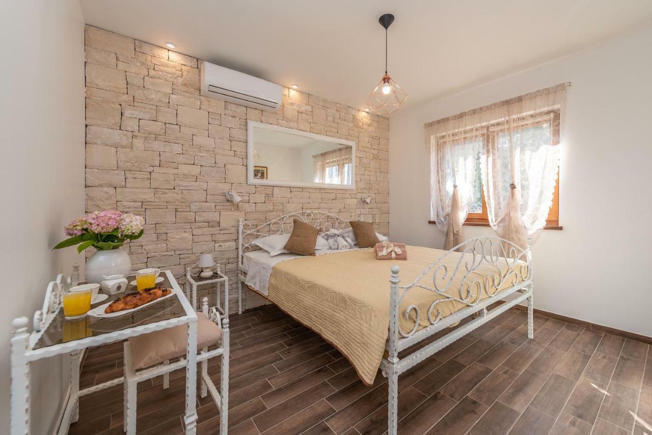 Villa Aldonna بيبينيا المظهر الخارجي الصورة